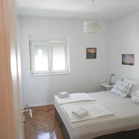 Sunset Dreams - 5min Beach Walk Trogir